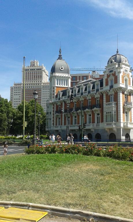 Hotel Hostal Buenos Aires Madrid Exterior foto